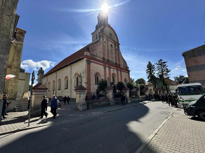 Ojciec i 2-letni synek spoczęli w jednej trumnie