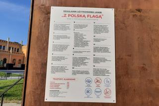 Instalacja stanęła przed Dworem Głównym PKP