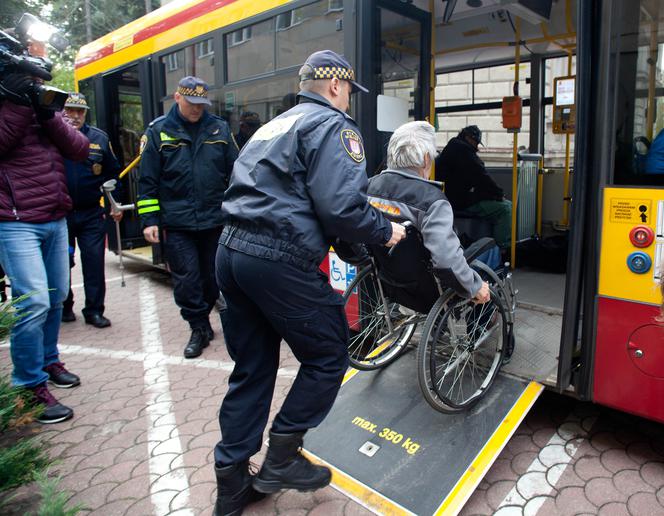 dom grozy w zgierzu - bito pensjonariuszy, gdy byli głodni.