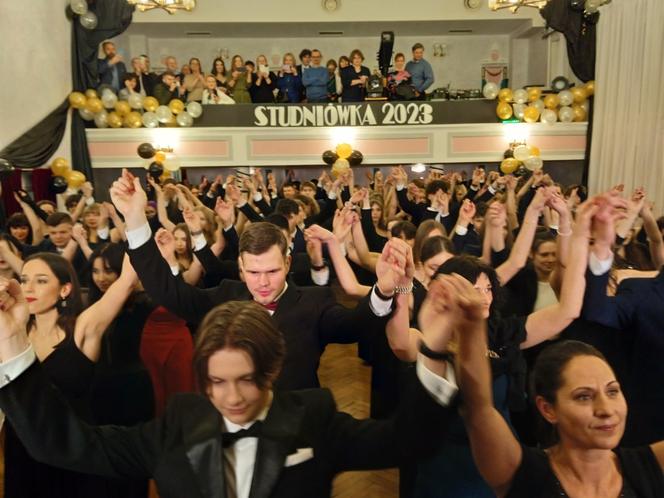 Studniówka 2023 w II LO w Poznaniu