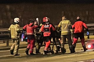 Wypadek na S2. Ciężarówka wjechała w samochód dostawczy kuriera