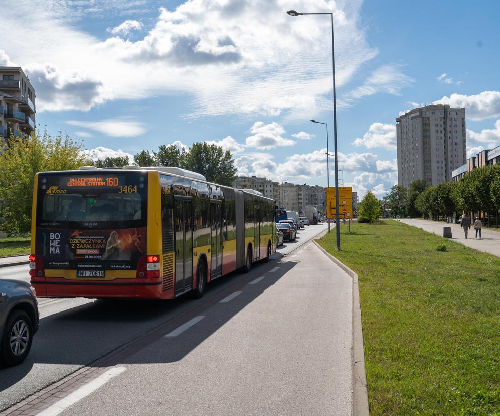 Ulica Głębocka w Warszawie przed budową buspasa