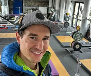 Kamil Stoch wybuchnął śmiechem odpowiadając na to pytanie. Wymowna reakcja na słowa krytyków