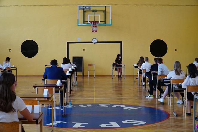 Egzamin ósmoklasisty 2020 - język angielski najłatwiejszą częścią egzaminu? Reakcje uczniów