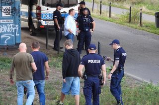 Wypadek na Bulwarach Wiślanych. 15 latka spadła z mostu.