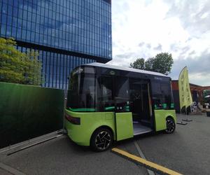 Autobus autonomiczny Blees- BB1