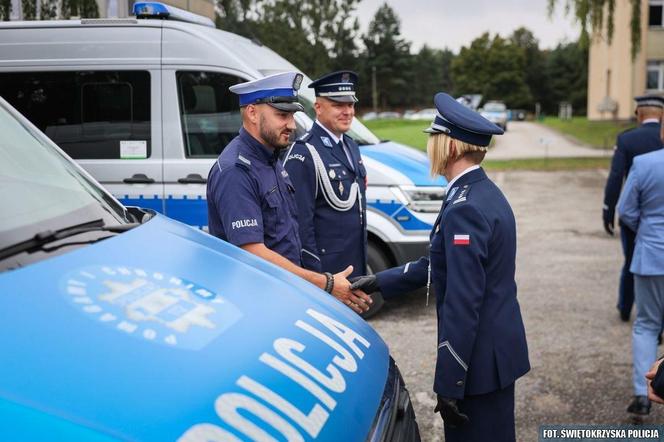 Nieoznakowany radiowóz Starachowice