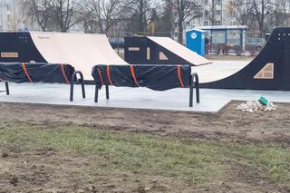 Trwa budowa skateparku na placu pod starachowickimi skałkami. Ma być gotowy jeszcze w tym roku