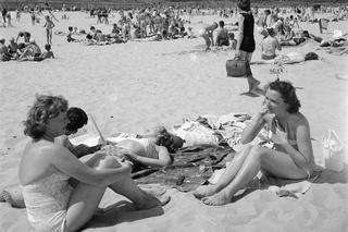 Moda plażowa II RP i PRL, czyli dwu częściowy skandal