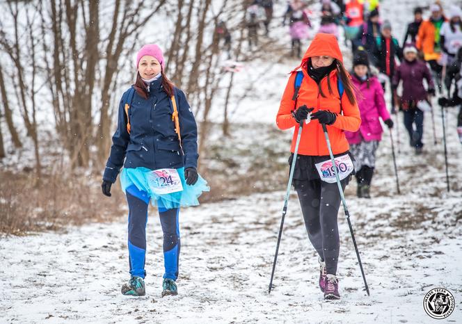 Bieg w spódnicach i sukienkach na Jurze