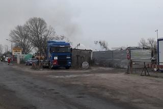 Pożar nielegalnego składowiska odpadów we Wrocławiu. Prokuratura już wcześniej sprawdzała to miejsce! [AUDIO]