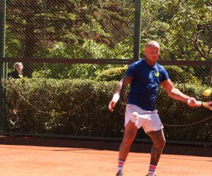 Artur Szpilka vs Dominik Durniat na tenisowym korcie