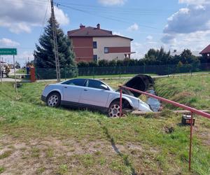 Wypadek w Tychowie. Poszkodowany kierowca Audi