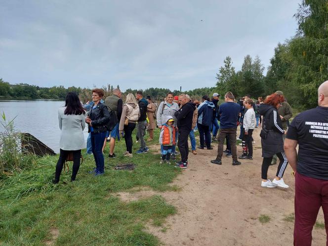 Poszukiwania wagoników zabytkowej kolejki w Starachowicach