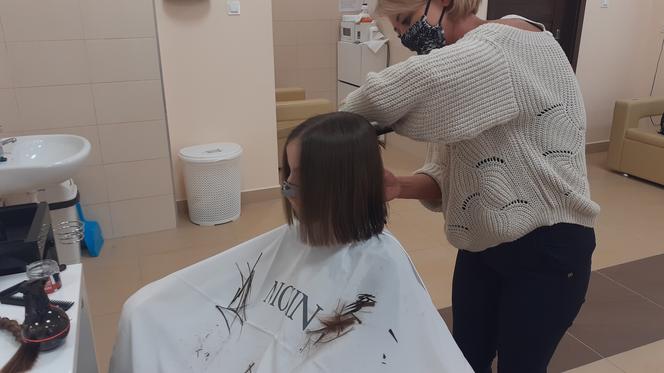 12 - letnia Magdalena obcięła włosy i przekazała fundacji Rak’n’Roll
