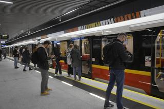 Metro pojechało na Targówek. Tak wyglądało otwarcie nowych stacji