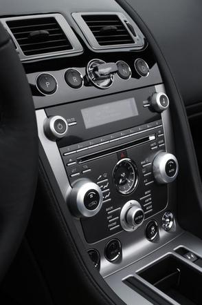 Aston Marin DB9 Volante