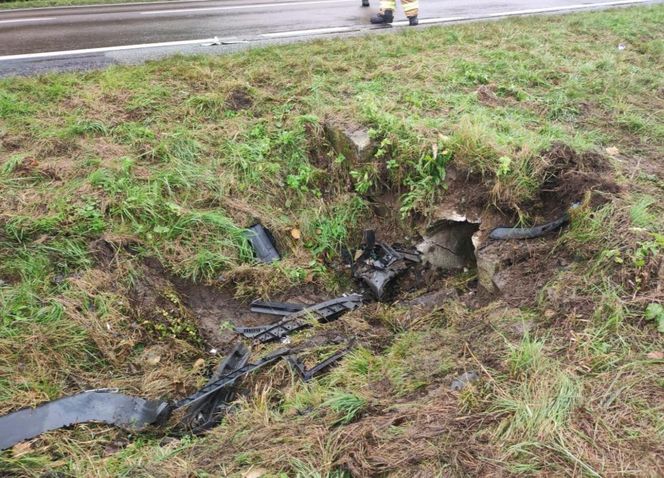 Pijany 19-latek rozbił golfa o betonowy przepust. Na pokładzie miał dwoje innych nastolatków