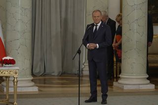 Tusk przy Dudzie o odchodzących ministrach: Przywracali normalność. MOCNE! 