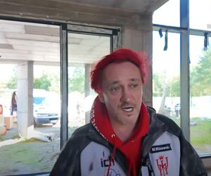 Michał Wiśniewski na budowie swojego domu