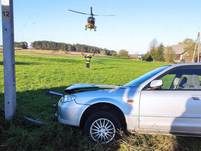 Wypadek śmiertelny w Nowowoli. Nie żyje kierowca mazdy [ZDJĘCIA]