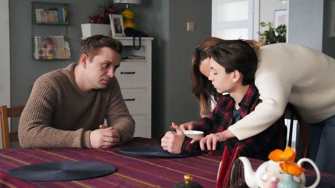 	Barwy szczęścia odc. 3188: Asia (Anna Gzyra), Hubert (Marek Molak), Emil (Artem Malashchuk)