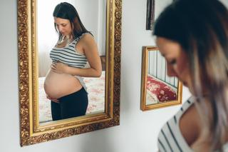 Może się zrobić niebieska. 7 niesamowitych zmian w pochwie w trakcie ciąży