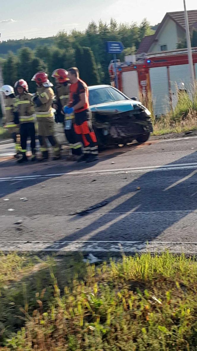 Wypadkowy wtorek! Zderzenie dwóch aut w Lubieni. Jedna osoba poszkodowana