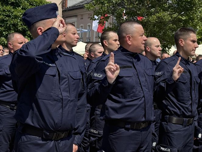 Ślubowanie nowych policjantów Śląskiej Policji