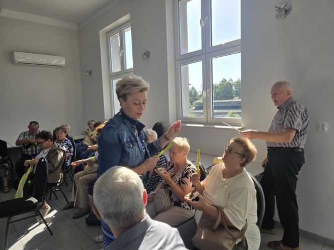 Były opowieści o herbacianych zwyczajach, wspomnienia dawnych spotkań przy stole, a także degustacje różnych gatunków herbat 