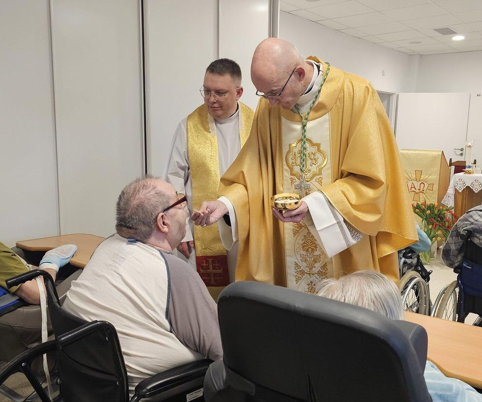 Msza Święta w hospicjum Caritas Archidiecezji Warszawskiej