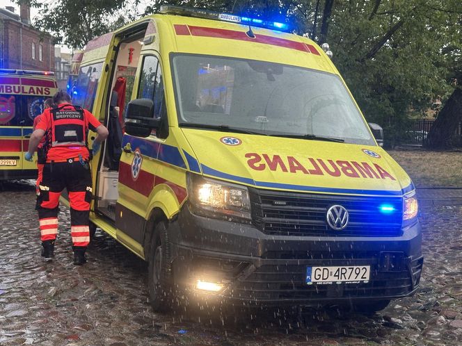 Tragedia na Pradze-Północ. Mężczyzna zginął po upadku z 6. piętra