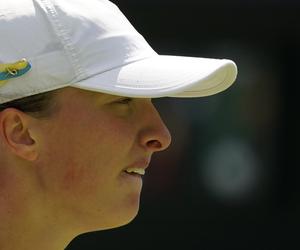 Świątek - Cornet O której godzinie gra Iga Świątek mecz dzisiaj Wimbledon? Polka zacznie po tym meczu! 