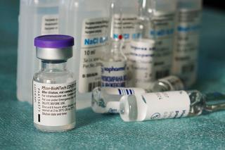 Iłowo-Osada: Kradzież szczepionek przeciw COVID-19. Sprawcy weszli do przychodni przez okno