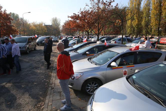 Protest taksowkarzy w Warszawie