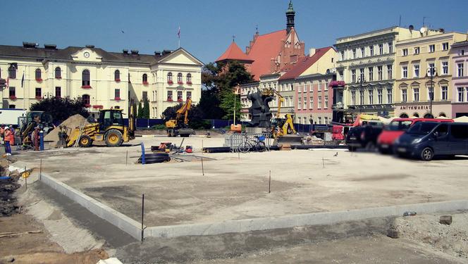 Remont Starego Rynku w Bydgoszczy. Zaglądamy na plac budowy [ZDJĘCIA]