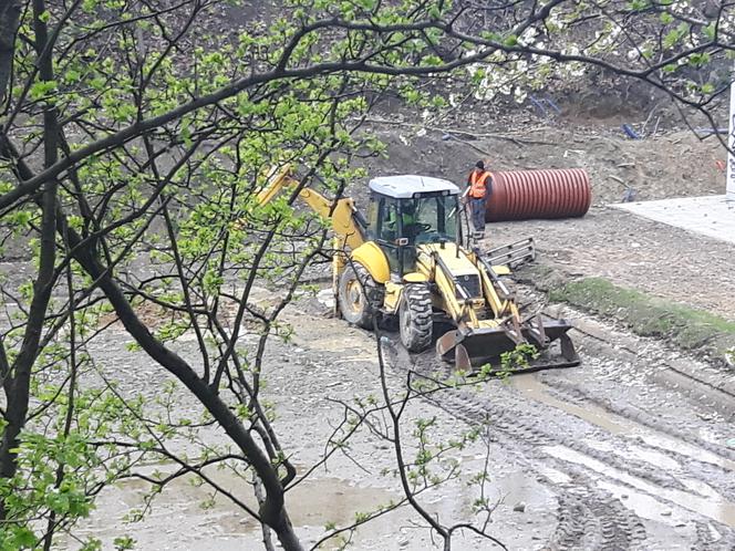 2 Nad tunelem dworca Łódź Fabryczna zbiera się woda