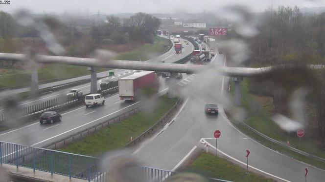 "Beton, masakra". Kraków stanął. Gigantyczne utrudnienia w mieście i na autostradzie A4