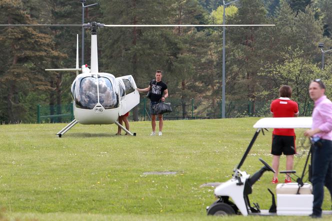 Arkadiusz Milik przyleciał na zgrupowanie helikopterem