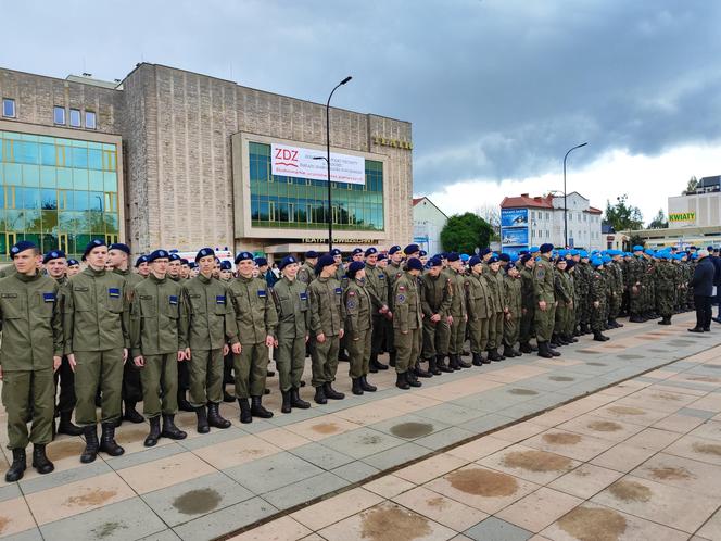 Ślubowanie uczniów klas pierwszych szkół ZDZ w Radomiu