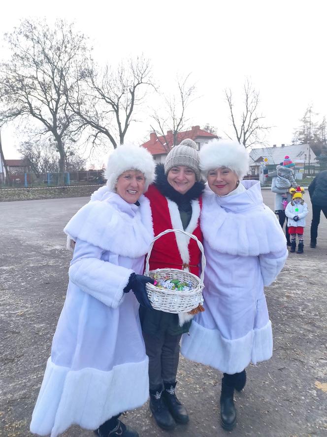 Mikołaje zawitały do kilkunastu miejscowości