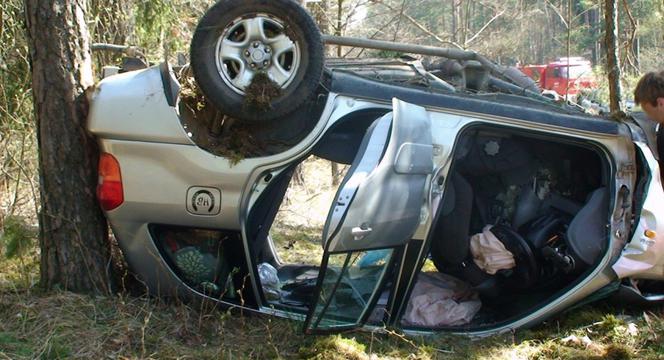 Wypadek toyoty we wsi Frącki