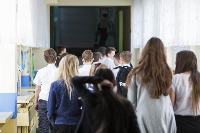 Czy zamkną szkoły w listopadzie 2021? Wszystkie szkoły zamknięte to pewniak?