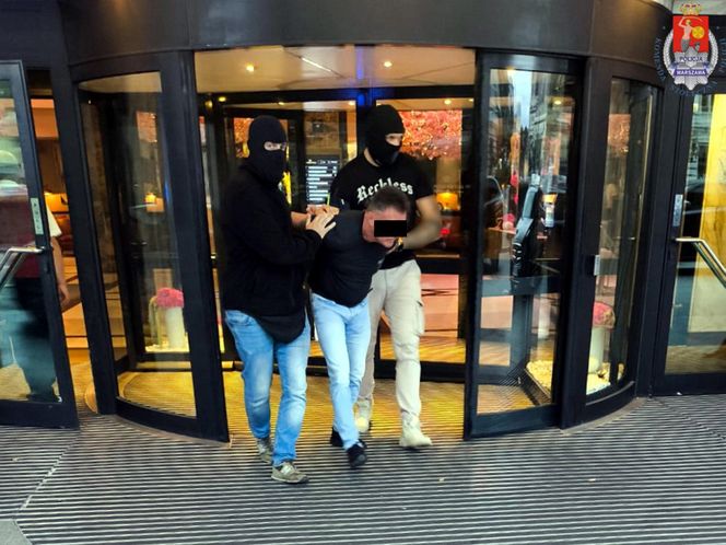 „Słowik” znowu za kratami! Gangster zatrzymany za wymuszenie haraczu w Warszawie