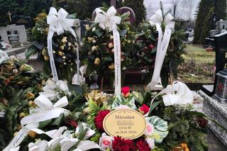 Tak wygląda grób brata ojca Rydzyka. Redemptorysta gorzko zapłakał na cmentarzu i pożegnał Mirosława 