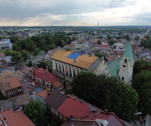 Burza zerwała dach kościoła w Brzesku! Chwile grozy podczas nabożeństwa