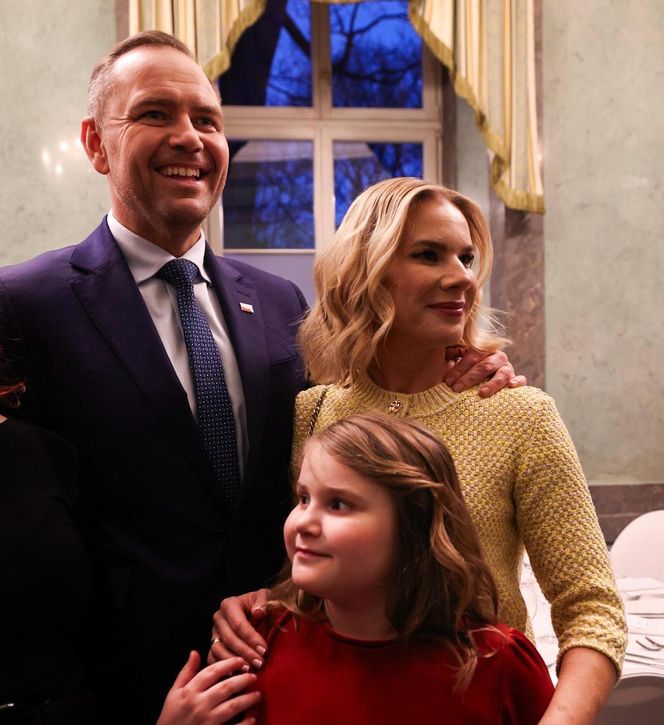 Karol Nawrocki i Marta Nawrocka z rodziną