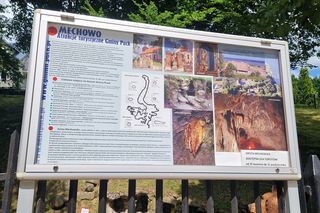 Niepozorna wioska na Pomorzu skrywa coś niesamowitego. Widok jak z baśni, a mało kto o tym wie