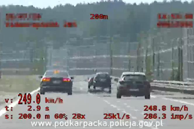 Sędziszów Małopolski: Pędził po autostradzie 249 km/h. Policja pokazała nagranie 