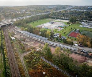 Wieża ciśnień, wiadukty i perony: modernizacja kolei w Katowicach